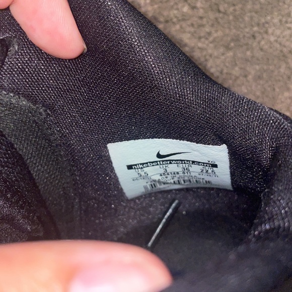 Nike Flywire Airmax Sport/Basketball Shoes - Picture 7 of 7